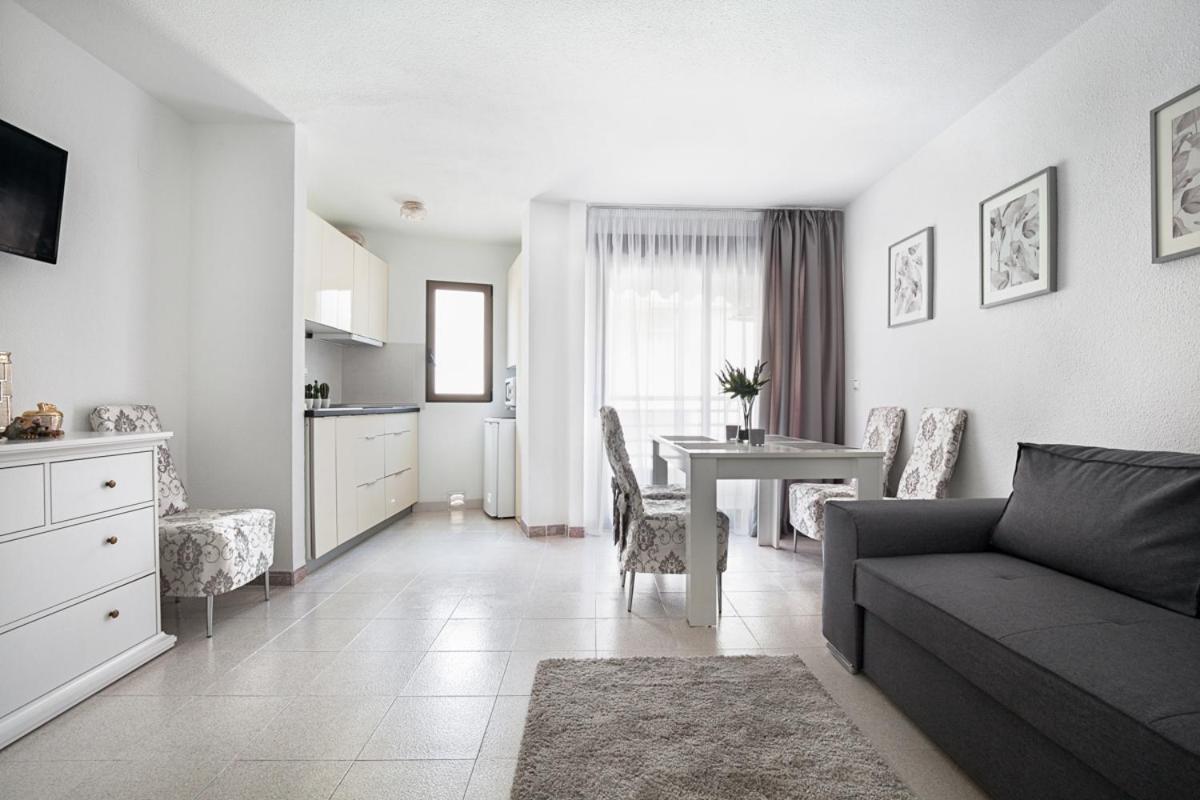 Hola Mar Apartment Torrevieja Exterior photo